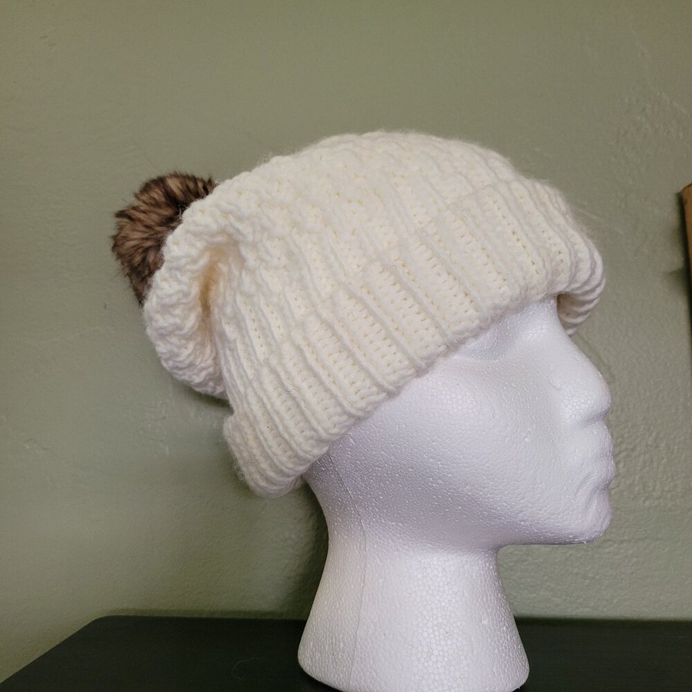 EDDIE BAUER Fur Lined Beanie